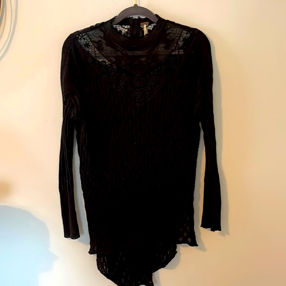 Free People GORGEOUS long sleeve black lace shirt NEVER BEEN WORN. - Picture 1 of 9
